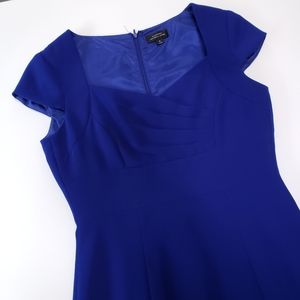 Tahari Cap Sleeve Sweetheart Neckline Formal Dress